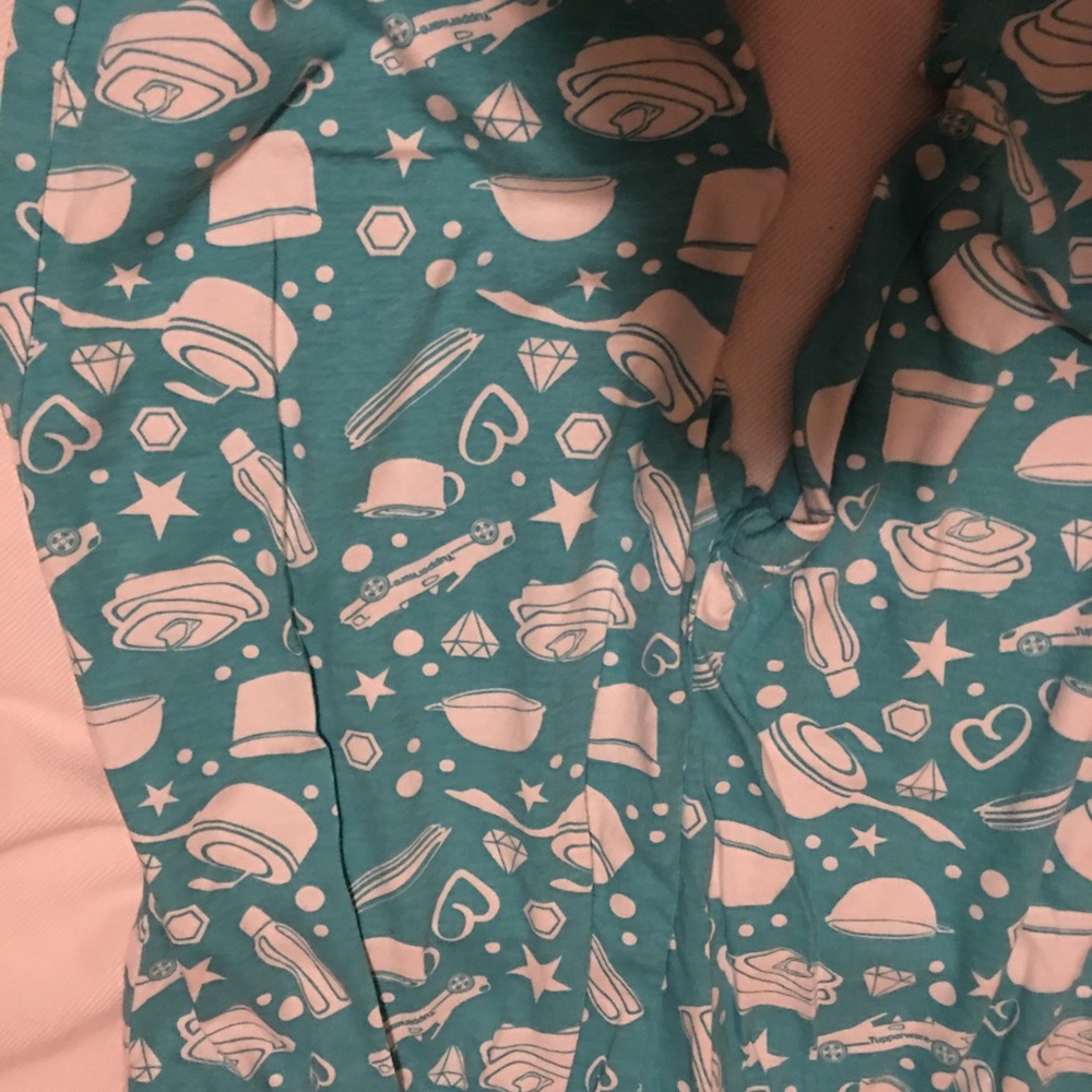 Tupperware pjs - Picture 6 of 7